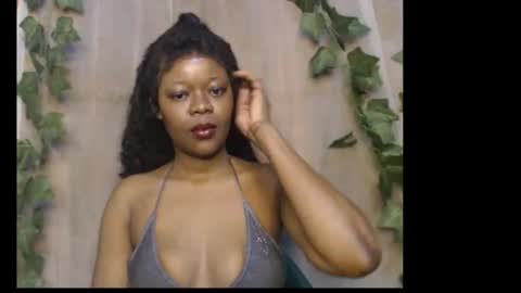 Snapshot of dripqueenx chatting on 02-04-26, 07:03 linda online show from 02-04-26, 07:03