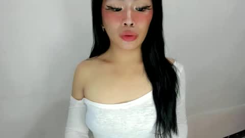 miss. Erika online show from 10-17-25, 07:11