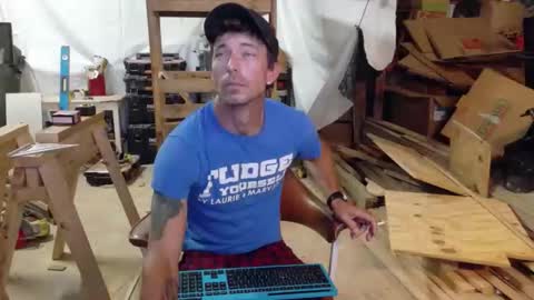 Inexperienced catfish online show from 06-11-26, 11:52