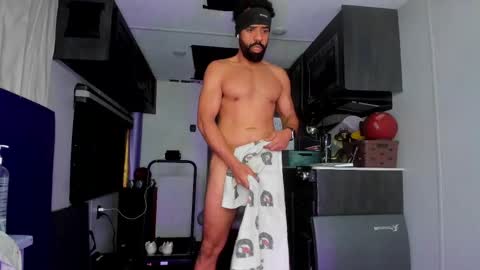 Snapshot of drizzys_room chatting on 02-21-26, 12:39 DirtyDrizzy online show from 02-21-26, 12:39