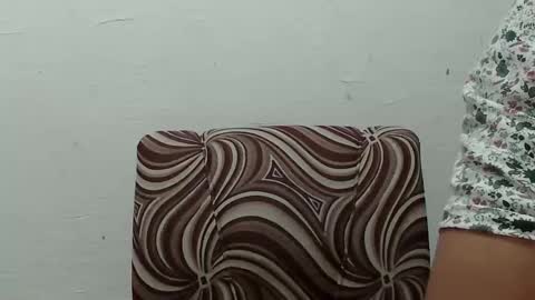 Snapshot of drk_rose chatting on 12-15-25, 12:15 Angel online show from 12-15-25, 12:15