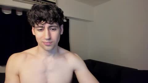 Snapshot of drmozo chatting on 11-12-25, 07:57 Alexander online show from 11-12-25, 07:57