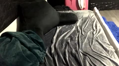 Snapshot of drobbb656 chatting on 05-20-26, 04:13 2xTheTrouble online show from 05-20-26, 04:13