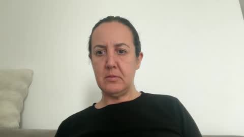 Snapshot of drresa chatting on 12-16-25, 08:08 Dr. Resa online show from 12-16-25, 08:08