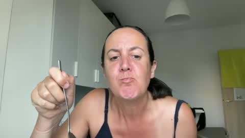 Dr. Resa online show from 07-06-26, 08:33