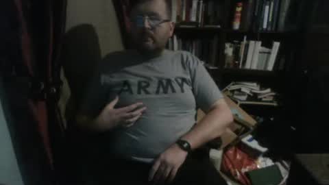 Snapshot of drunkeneagle chatting on 10-15-25, 07:19 drunkeneagle online show from 10-15-25, 07:19