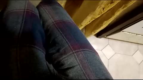 Snapshot of dthedog12 chatting on 02-06-25, 12:11 dthedog12 online show from 02-06-25, 12:11