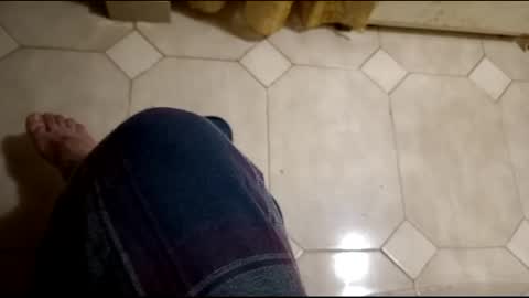 Snapshot of dthedog12 chatting on 03-09-25, 09:46 dthedog12 online show from 03-09-25, 09:46