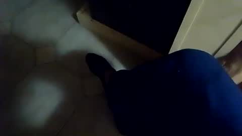 Snapshot of dthedog12 chatting on 11-13-25, 02:10 dthedog12 online show from 11-13-25, 02:10