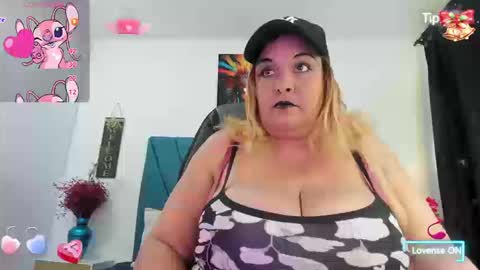 Snapshot of dubraska1 chatting on 09-25-25, 08:56 Dubraska online show from 09-25-25, 08:56