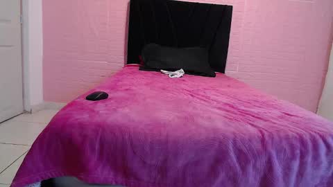 dulce1609 online show from 11-21-25, 08:18