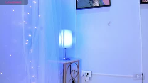 Snapshot of dulce__fiore07 chatting on 05-15-26, 12:01 dulce__fiore07 online show from 05-15-26, 12:01