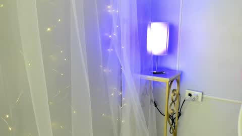 Snapshot of dulce__fiore07 chatting on 05-30-26, 12:02 dulce__fiore07 online show from 05-30-26, 12:02