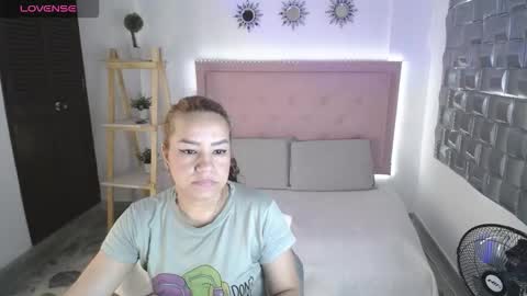 Snapshot of dulce__lovee chatting on 11-13-25, 12:15 dulce__lovee online show from 11-13-25, 12:15