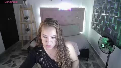 dulce__lovee online show from 12-20-25, 07:21
