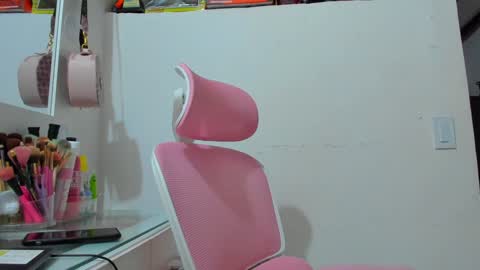 Dulce  online show from 01-14-25, 09:20