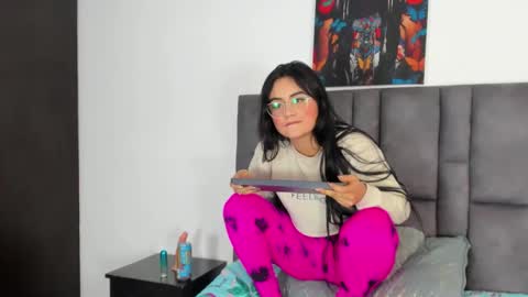 Dulce amg online show from 02-11-25, 06:01