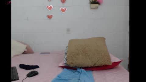 Snapshot of dulce_anita2 chatting on 11-19-25, 07:30 Anita online show from 11-19-25, 07:30