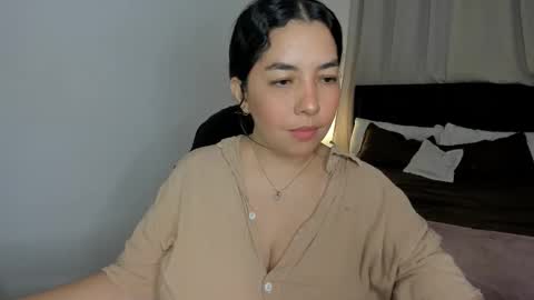 Snapshot of dulce_brithany chatting on 12-18-25, 12:17 dulce brithany online show from 12-18-25, 12:17