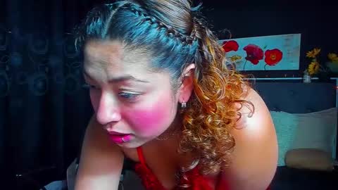 Snapshot of dulce_celeste15 chatting on 01-29-25, 07:53 C E L E S T E online show from 01-29-25, 07:53