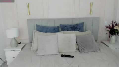 Snapshot of dulce_emi_ chatting on 04-17-26, 12:08 Emi online show from 04-17-26, 12:08