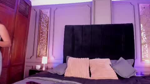 Snapshot of dulce_girls chatting on 06-12-26, 11:53 Dulce online show from 06-12-26, 11:53