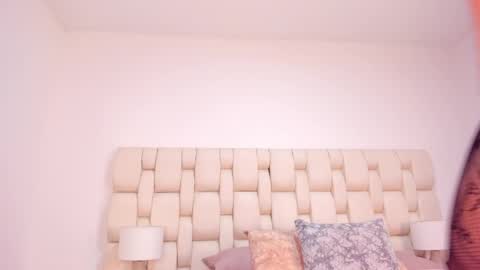 Dulce Maria online show from 05-29-26, 07:45
