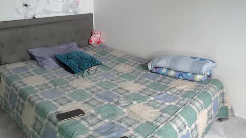 Snapshot of dulce_noir_ chatting on 11-01-25, 03:58 Dulce Noir online show from 11-01-25, 03:58