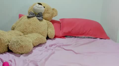 Snapshot of dulce_roberts_ chatting on 12-14-24, 04:20 Dulce online show from 12-14-24, 04:20