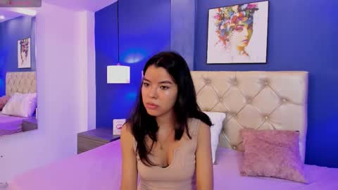 Kitten online show from 03-05-26, 12:12