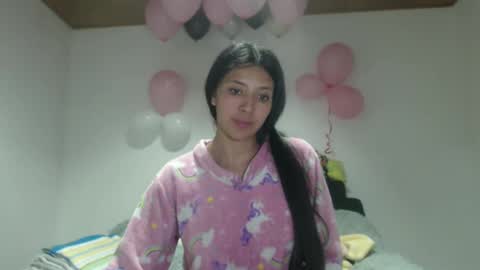 dulceisabellax online show from 02-20-25, 02:29