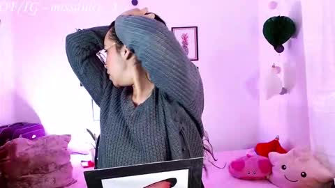 Dulce online show from 01-09-26, 03:09