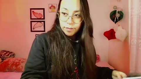 Dulce online show from 04-07-26, 04:13