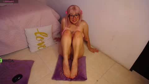 Snapshot of dulcerose01 chatting on 03-03-25, 02:47 Dulce Rose online show from 03-03-25, 02:47