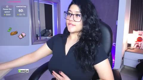 Snapshot of dulcerose01 chatting on 09-09-25, 08:41 Dulce Rose online show from 09-09-25, 08:41