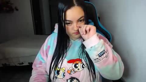 Snapshot of dumont_model chatting on 10-06-25, 02:09 Nicole online show from 10-06-25, 02:09