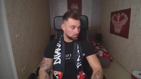 Snapshot of duncanstones chatting on 12-22-24, 11:54 DuncanStone online show from 12-22-24, 11:54