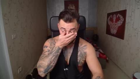 Snapshot of duncanstones chatting on 12-25-24, 07:46 DuncanStone online show from 12-25-24, 07:46