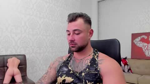 Snapshot of duncanstones chatting on 01-11-25, 02:25 DuncanStone online show from 01-11-25, 02:25