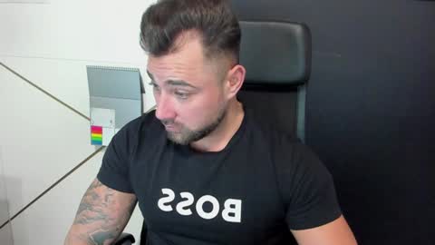 Snapshot of duncanstones chatting on 02-04-25, 05:21 DuncanStone online show from 02-04-25, 05:21