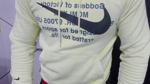 Snapshot of duncanstones chatting on 02-05-25, 02:59 DuncanStone online show from 02-05-25, 02:59