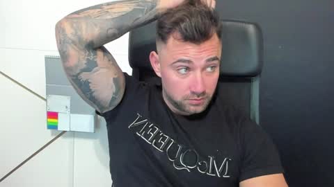 Snapshot of duncanstones chatting on 02-08-25, 07:37 DuncanStone online show from 02-08-25, 07:37