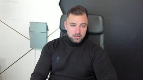 Snapshot of duncanstones chatting on 02-19-25, 05:05 DuncanStone online show from 02-19-25, 05:05