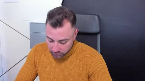 Snapshot of duncanstones chatting on 02-21-25, 12:17 DuncanStone online show from 02-21-25, 12:17