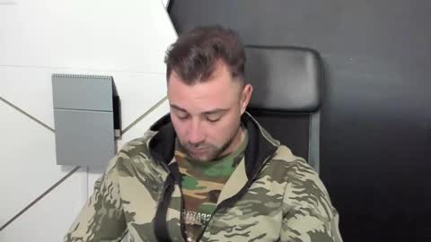 Snapshot of duncanstones chatting on 03-08-25, 11:05 DuncanStone online show from 03-08-25, 11:05