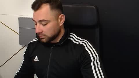 Snapshot of duncanstones chatting on 10-26-25, 06:30 DuncanStone online show from 10-26-25, 06:30