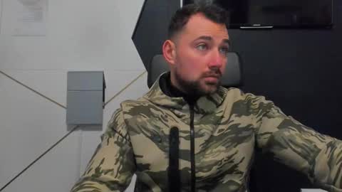 Snapshot of duncanstones chatting on 01-07-26, 05:43 DuncanStone online show from 01-07-26, 05:43