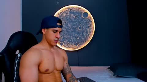 Snapshot of duran_dhikol1 chatting on 11-26-25, 03:29 duran_dhikol1 online show from 11-26-25, 03:29