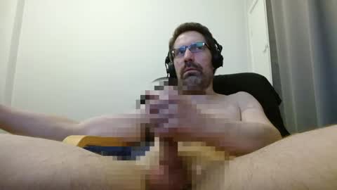 Snapshot of durden69_ chatting on 04-14-26, 12:49 Durden69 online show from 04-14-26, 12:49