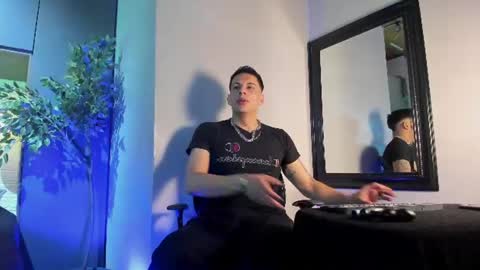Snapshot of dustin_sonne chatting on 07-02-26, 03:45 Dustin Sonne online show from 07-02-26, 03:45